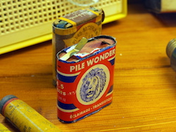 Des piles Wonder sèment la pagaille dans un potager municipal