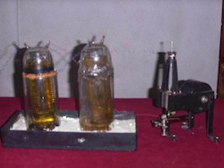 Le mystère de la pile immortelle de Karpen